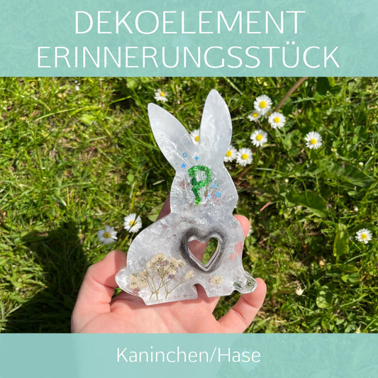 Hase sitzend